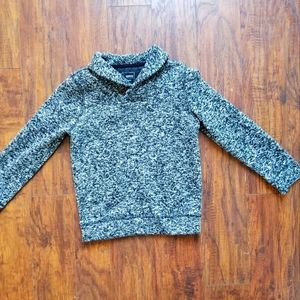 Boys Sonoma super soft pullover size 7